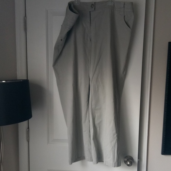 signature Chino pant - Picture 1 of 5